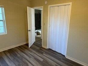 3310 Lexington St in Sarasota, FL - Building Photo - Building Photo