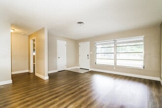 5795 Hillside St in Seminole, FL - Building Photo - Building Photo