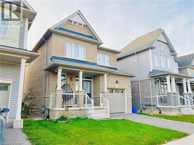 property at 13 Honey Comb Tr