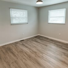 407 Sheets St in Englewood, OH - Building Photo - Building Photo