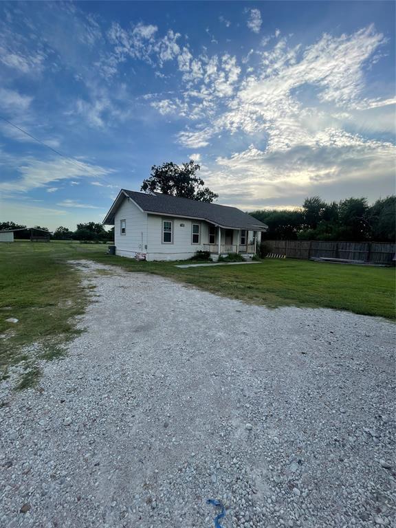 4457 County Rd 537 in Alvin, TX - Foto de edificio - Building Photo