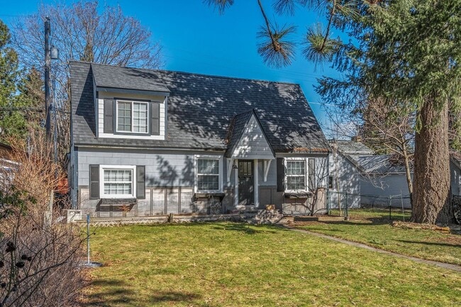 1033 E Pine Ave in Coeur d'Alene, ID - Building Photo - Building Photo