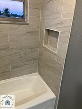 423 N Cocoanut Rd, Unit 3 in Pahokee, FL - Foto de edificio - Building Photo