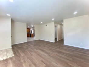 33025 Calistoga St in Union City, CA - Building Photo - Building Photo