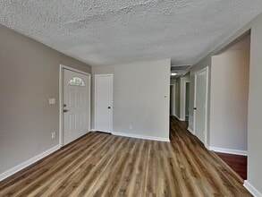 839 Middle Dr in Whiteland, IN - Building Photo - Building Photo