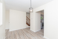 Shaker Heights Apartments in Latham, NY - Building Photo - Building Photo