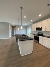 8711 Yellow Aster Rd in Knoxville, TN - Building Photo - Building Photo