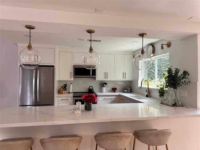 property at 1914 Augusta Dr