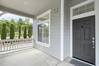 201 Spur Ridge Ln in Healdsburg, CA - Building Photo - Building Photo