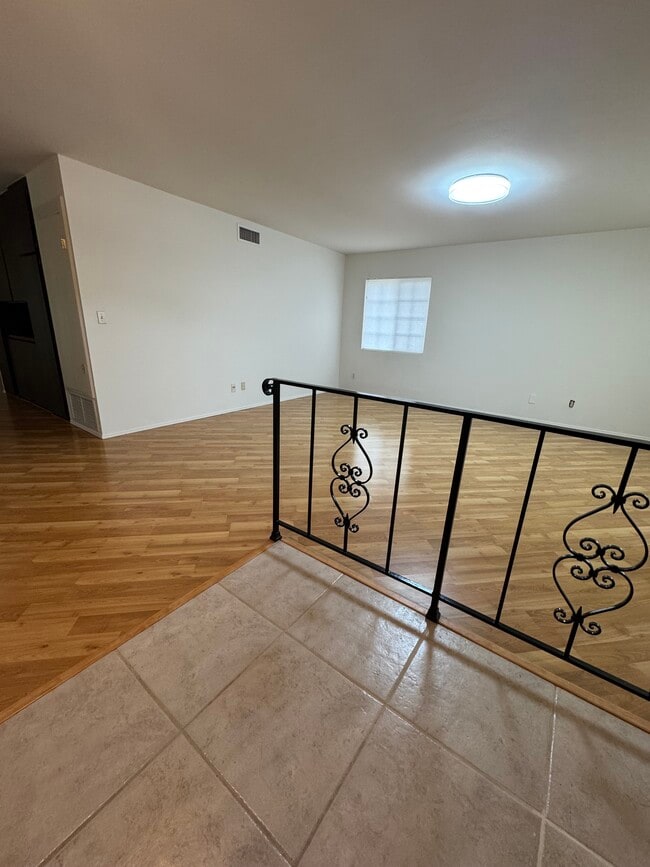 15190 Penasquitos Dr in San Diego, CA - Foto de edificio - Building Photo