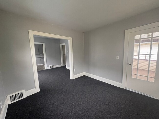 16524 Kipling Ave in Cleveland, OH - Building Photo - Building Photo