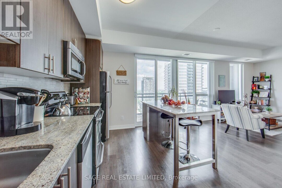 225-1225 Sackville St in Toronto, ON - Building Photo