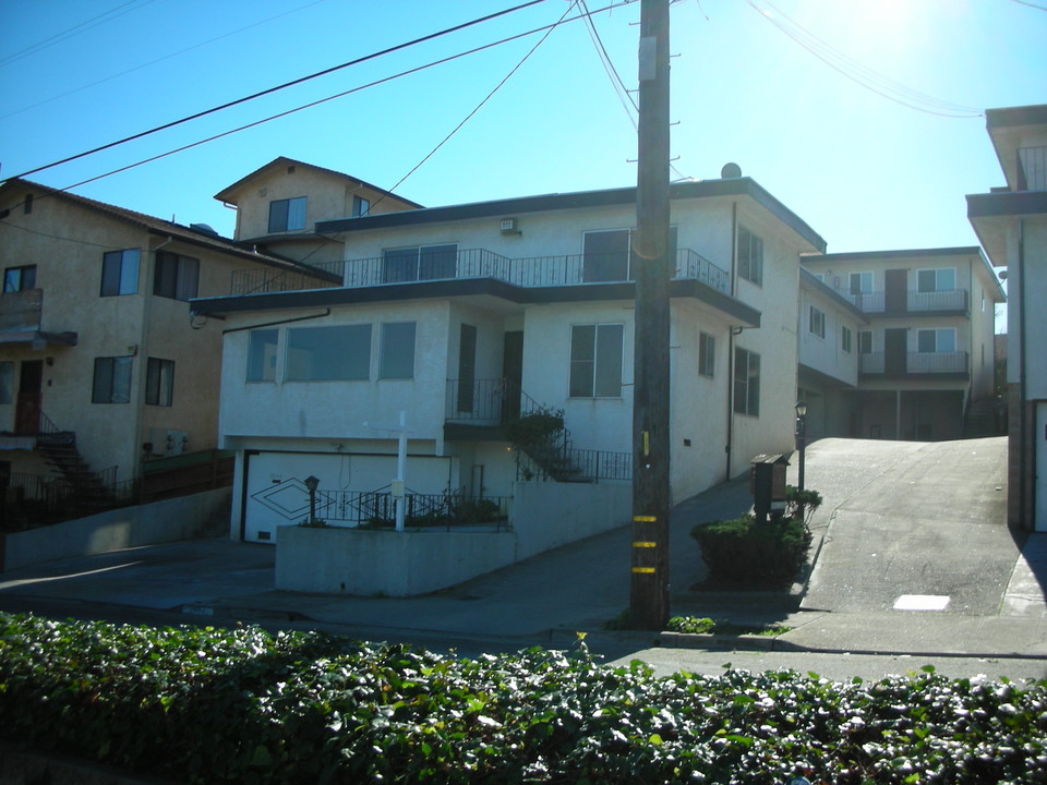 5314 Bayview Ave in Richmond, CA - Building Photo