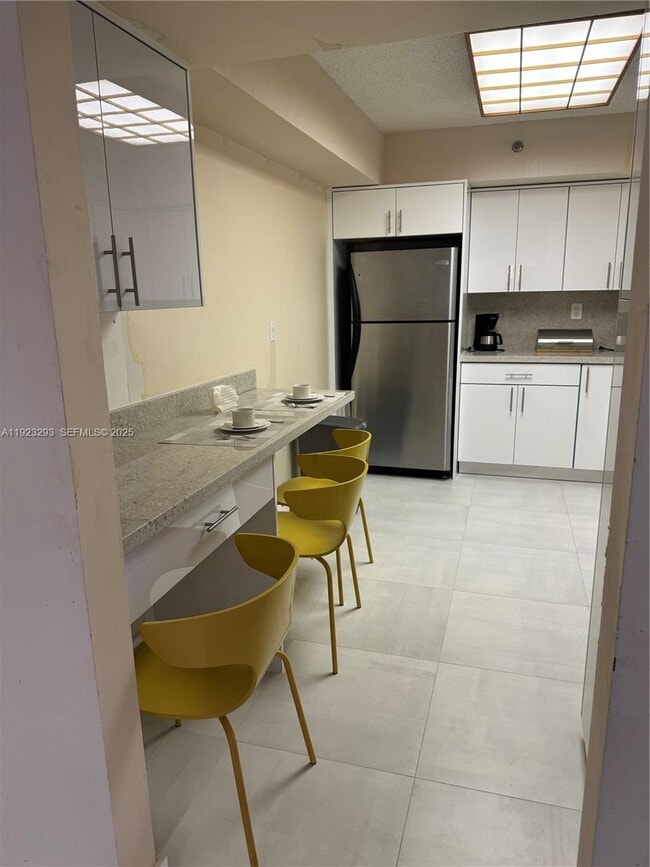 property at 3600 Mystic Pointe Dr