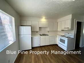 320 E 14th St in Idaho Falls, ID - Building Photo - Building Photo