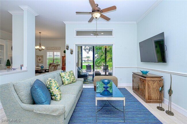 property at 7106 Lone Oak Blvd
