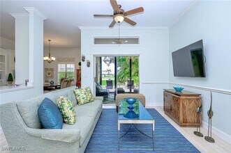 7106 Lone Oak Blvd in Naples, FL - Building Photo - Building Photo