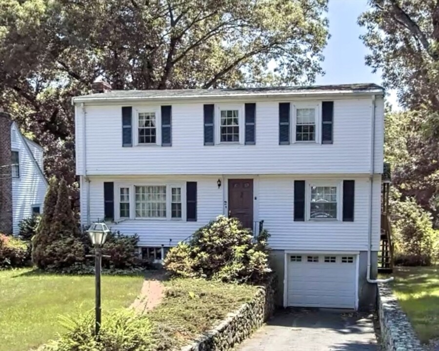45 Bridge St in Lexington, MA - Building Photo