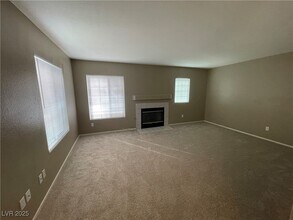 502 Quail Bird Pl in Henderson, NV - Building Photo - Building Photo