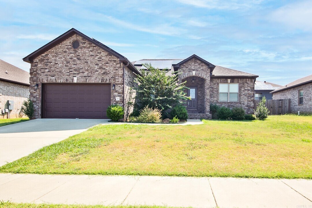 15 Cimarron Cir in Cabot, AR - Foto de edificio