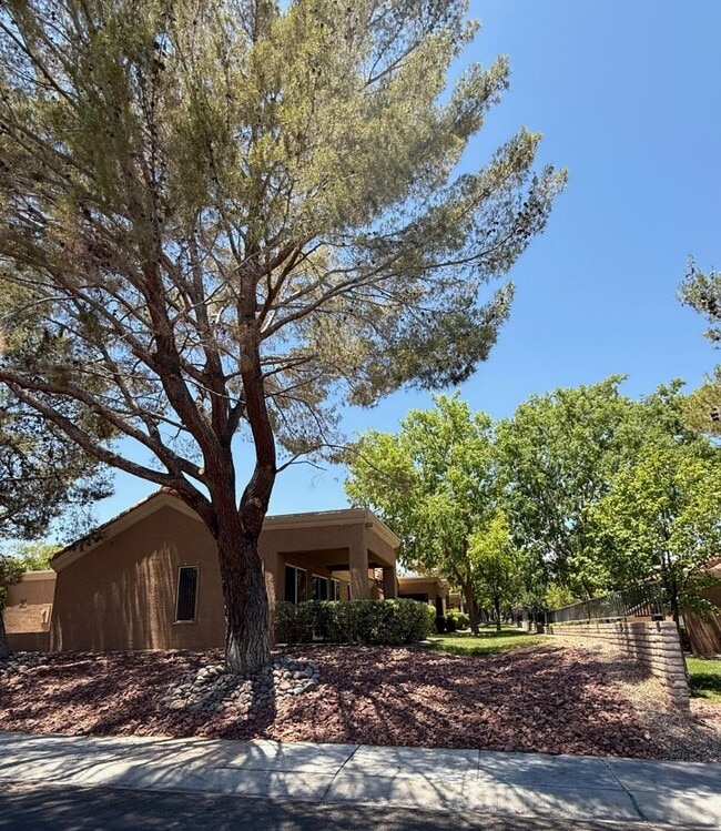 8524 Willowrich Dr in Las Vegas, NV - Building Photo - Building Photo