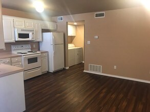 815 N 48th St-Unit -B in Fort Smith, AR - Building Photo - Building Photo