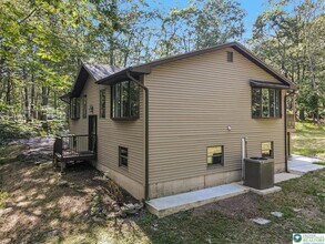 115 White Oak Ct in Tannersville, PA - Building Photo - Building Photo