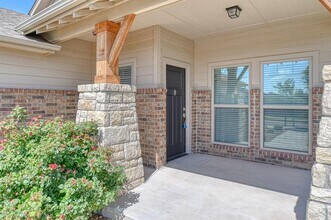 432 Pergola St in Yukon, OK - Building Photo - Building Photo