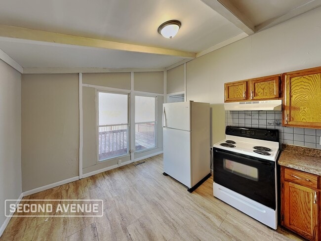 4007 E 45th St in Kansas City, MO - Building Photo - Building Photo