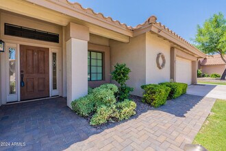 1449 W Antiqua Dr in Gilbert, AZ - Foto de edificio - Building Photo