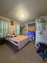 907 Forest St in Eau Claire, WI - Building Photo - Building Photo