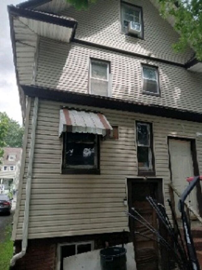 237 Rutledge Ave in East Orange, NJ - Building Photo - Building Photo