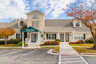 Summerland Heights Apartments in Woodbridge, VA - Foto de edificio - Building Photo