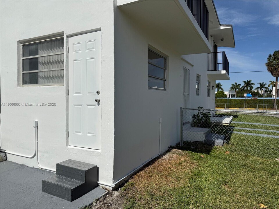 3200 SW 88th Pl in Miami, FL - Building Photo