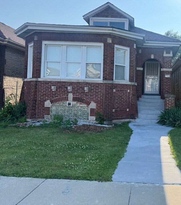 7724 S Wolcott Ave in Chicago, IL - Building Photo