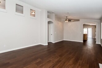7021 Overhill Ave in Las Vegas, NV - Building Photo - Building Photo
