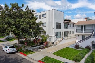 Gale Drive Luxury Investments Group LLC in Beverly Hills, CA - Building Photo - Interior Photo