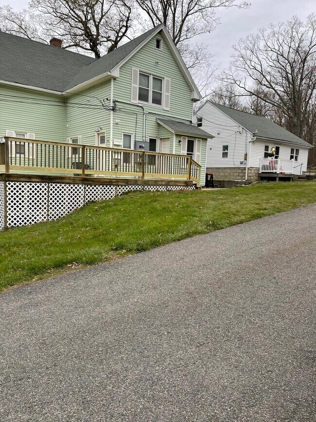 101 Malvern Rd in Worcester, MA - Building Photo - Building Photo