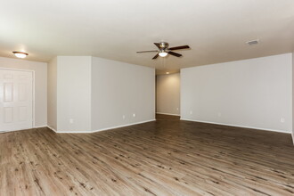 10308 Roosevelt Gap Ct in Fort Worth, TX - Building Photo - Building Photo