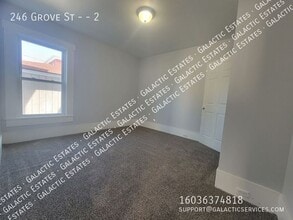 246 Grove St in Manchester, NH - Building Photo - Building Photo