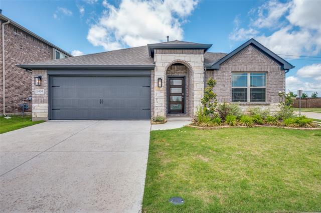 1404 Laurel Ave in Aubrey, TX - Building Photo