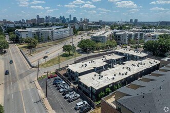 4505 Cedar Springs Rd in Dallas, TX - Building Photo - Building Photo