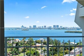 1000 Quayside Terrace, Unit 1909 in Miami, FL - Building Photo - Building Photo