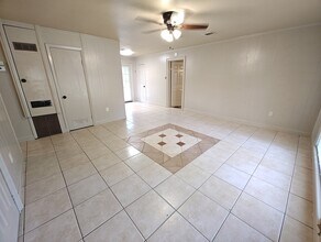 2111 Arkansas Ave in Conway, AR - Foto de edificio - Building Photo