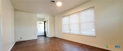 613 Cedar Dr in Copperas Cove, TX - Foto de edificio - Building Photo