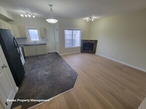 171 Brintnell Blvd NW in Edmonton, AB - Building Photo - Building Photo