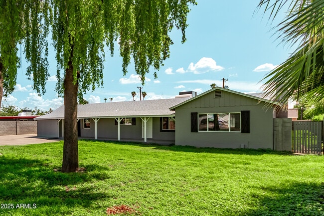 2139 W Vista Ave in Phoenix, AZ - Building Photo - Building Photo
