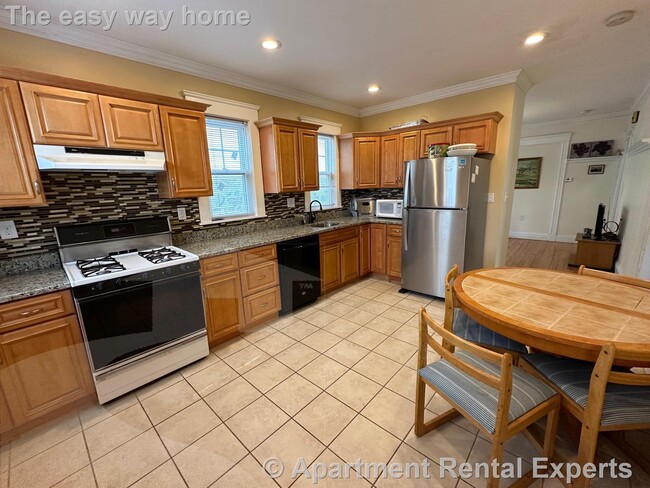 property at 32 Walnut St