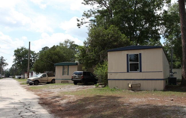 Sunny Acres Mobile Home Park in Jacksonville, FL - Building Photo - Building Photo