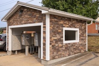 Trails West Apartments in Farmington, MO - Foto de edificio - Building Photo
